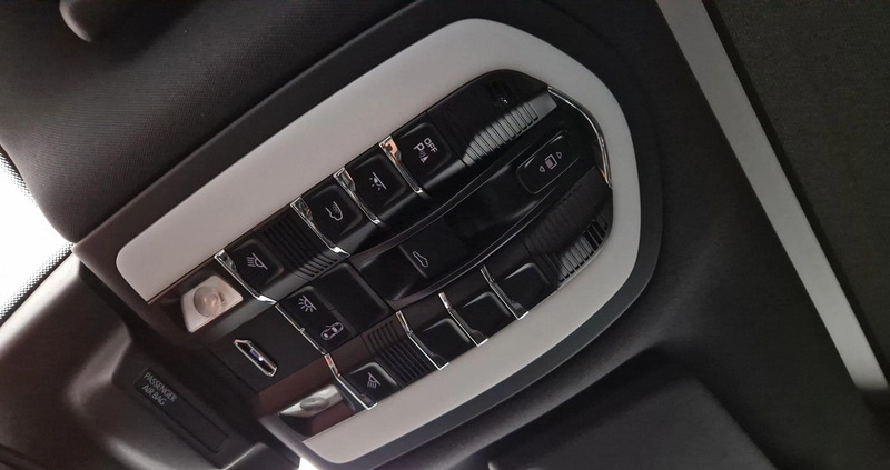 Porsche Macan cena 182900 przebieg: 109000, rok produkcji 2016 z Słomniki małe 352